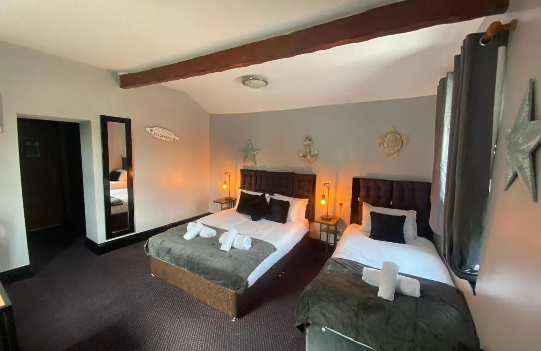 Bay View Rooms At Mentone Hotel-1