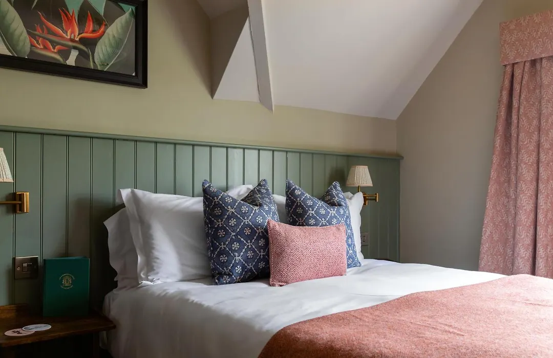 The Carnarvon Arms-1