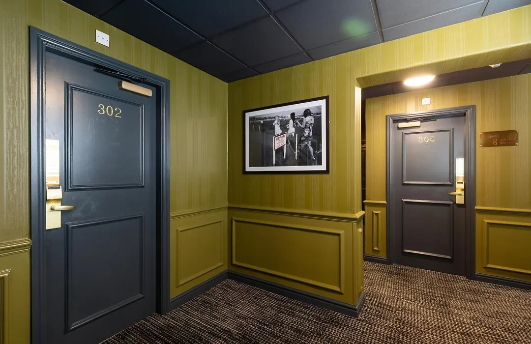 The Sir Thomas Hotel-1