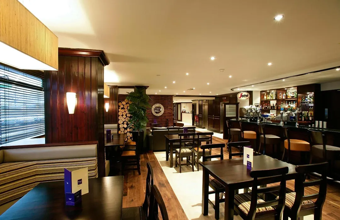 Leonardo Inn Glasgow West End-1