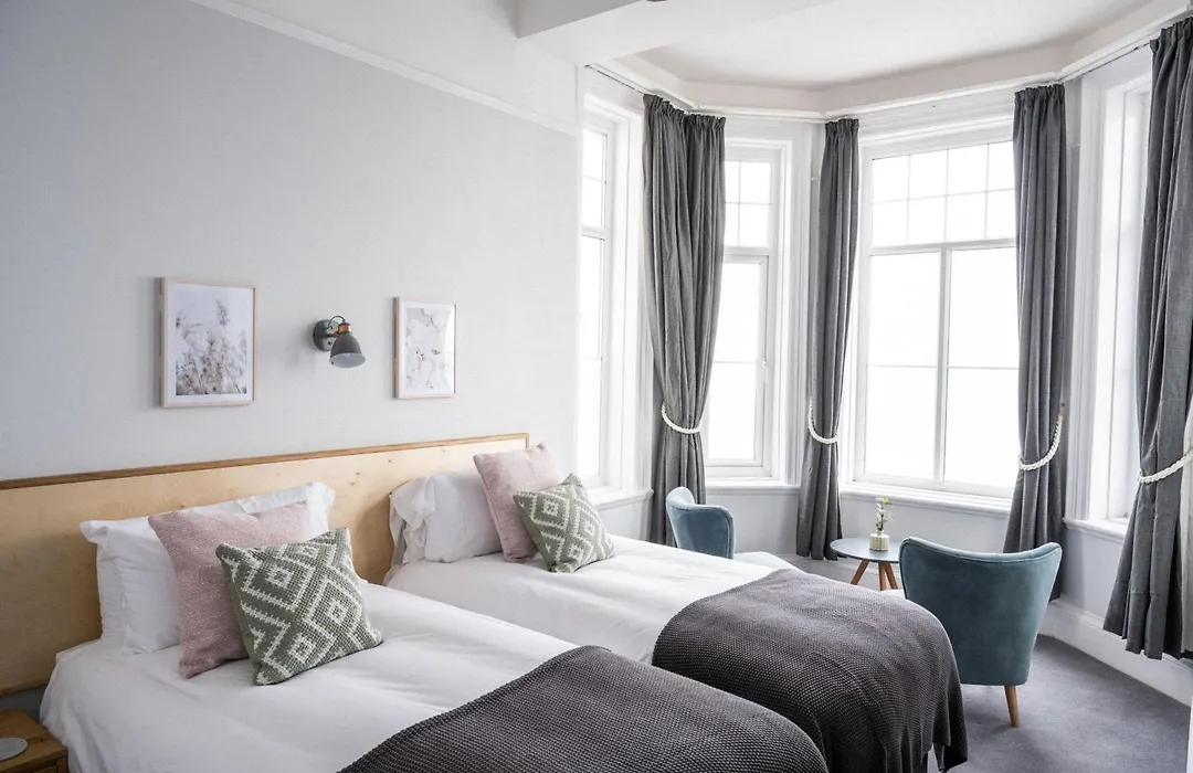 The Kingswood Hotel-1