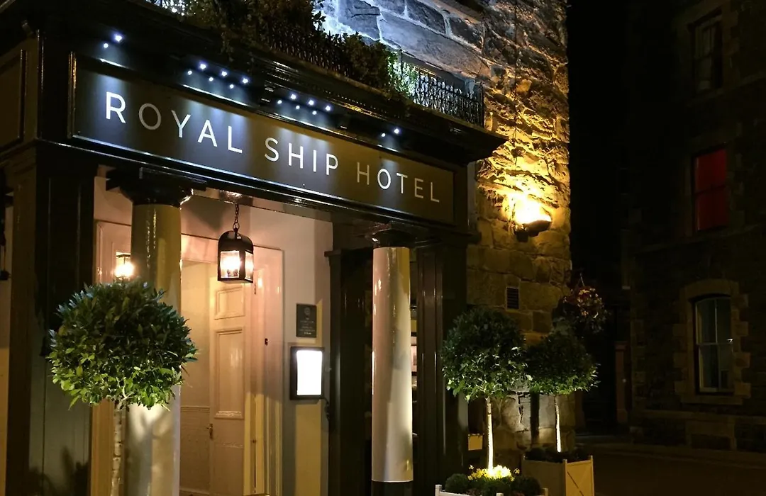 Royal Ship-1