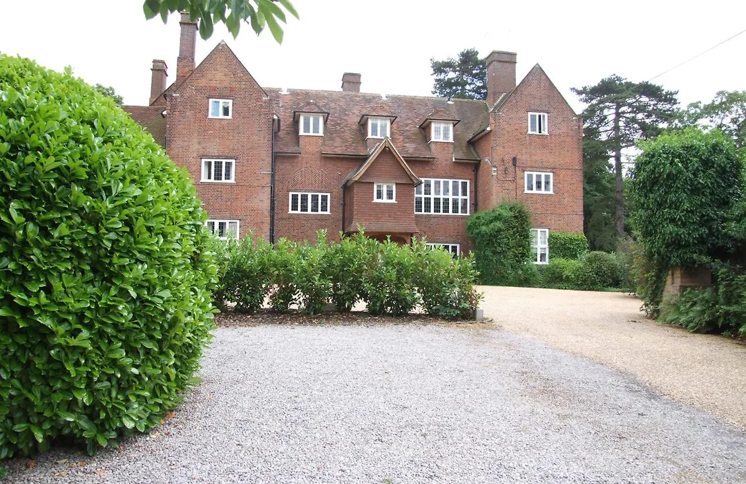 Hitchambury Manor-1