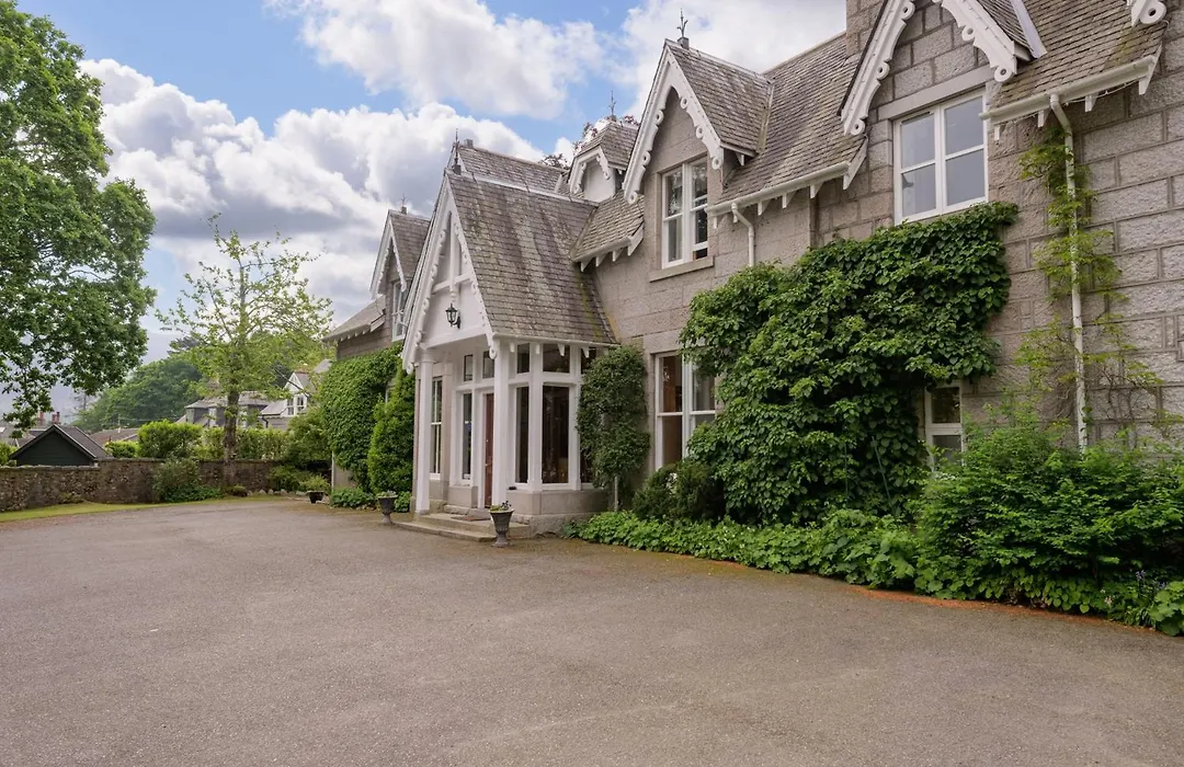 No 45, Ballater-1