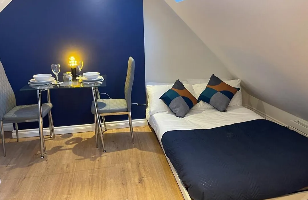 Cambridge Homehost - Loft Studio In Excellent Central City Location-1