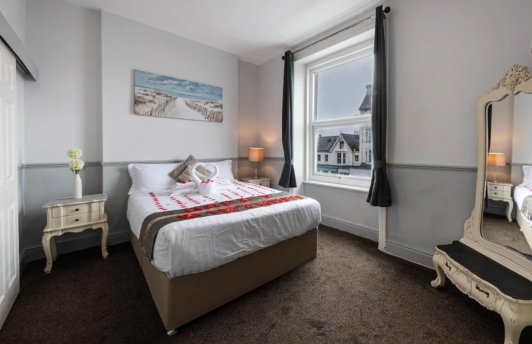 The Manor Hotel-1