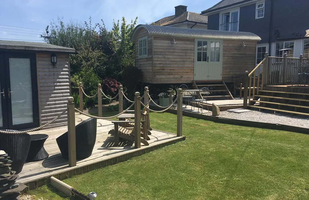 Downsfield Bed And Breakfast-1