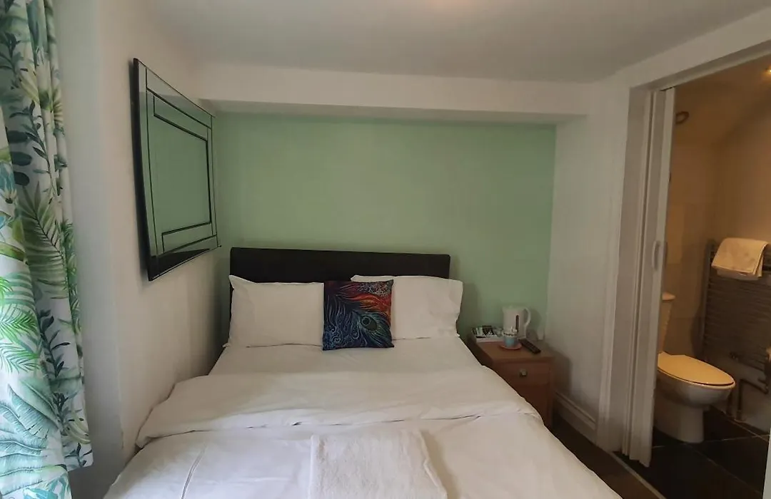 Grand Pier Guest House-1