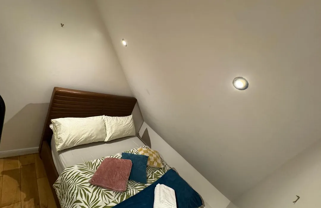Cozy Rooms Near Central London-1