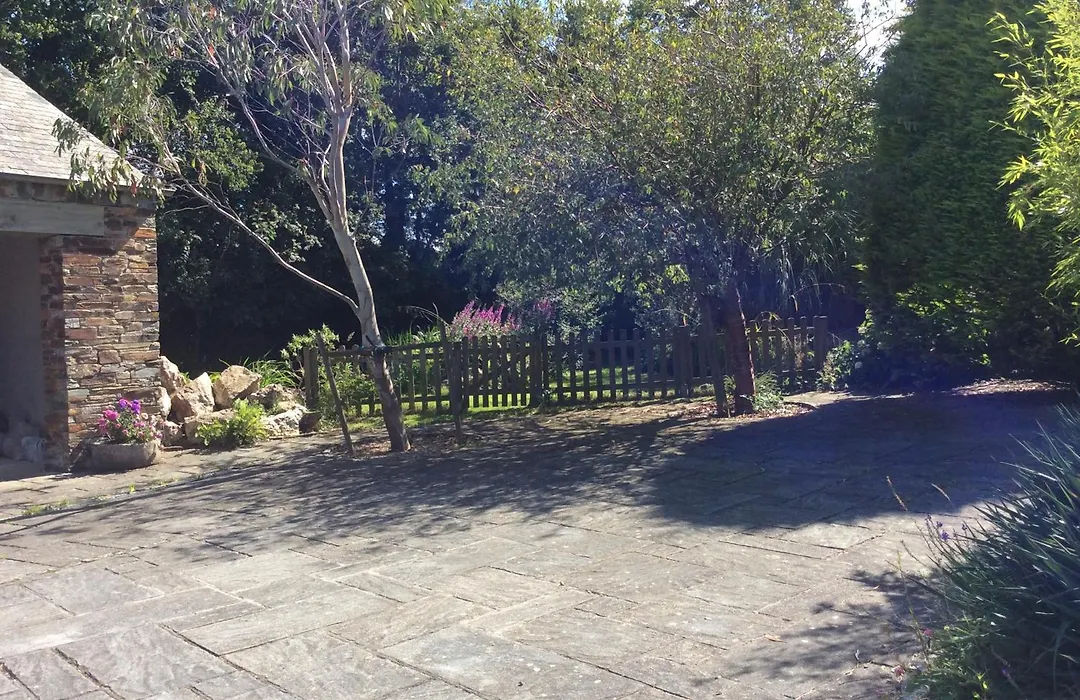 St Petroc'S Studio B&B-1