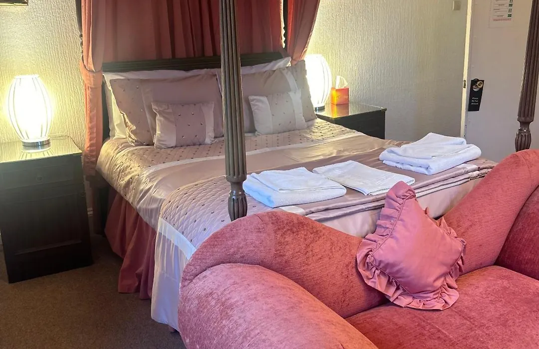 Parlors Hall Hotel-1