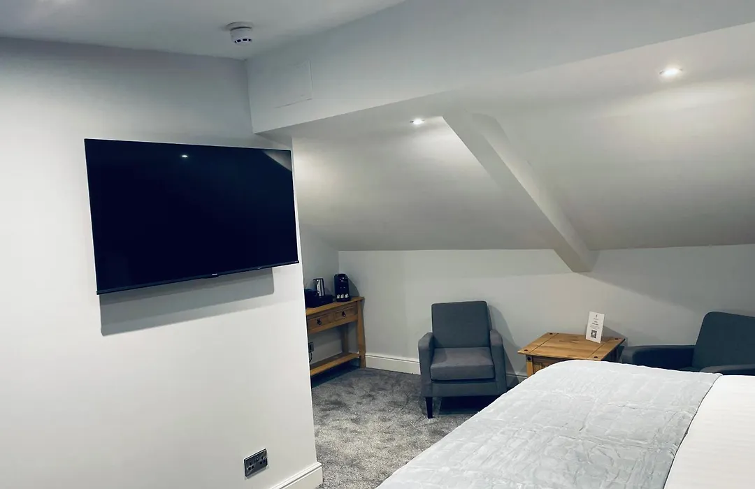 Prince Llewelyn Hotel-1