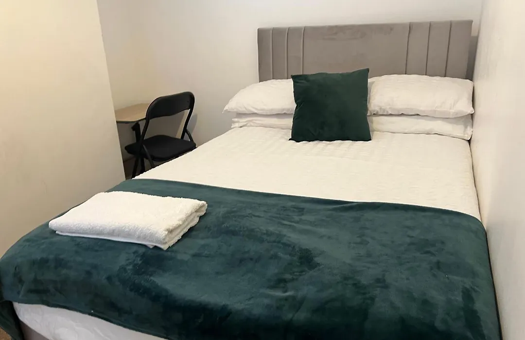 The Coral Guest House 1 Fratton Park Portsmouth-1
