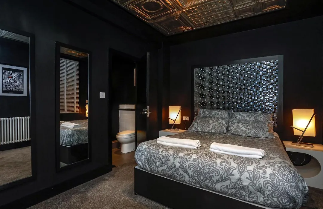 Legends Accomodation-1