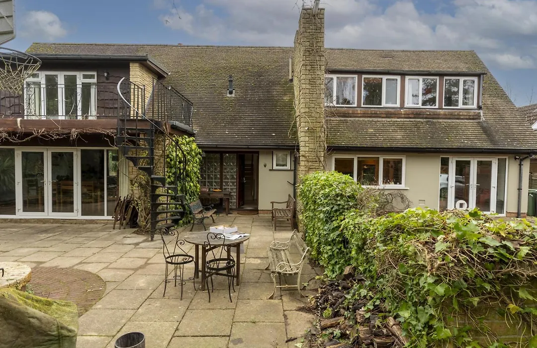 Sandford Meadow Guest House-1