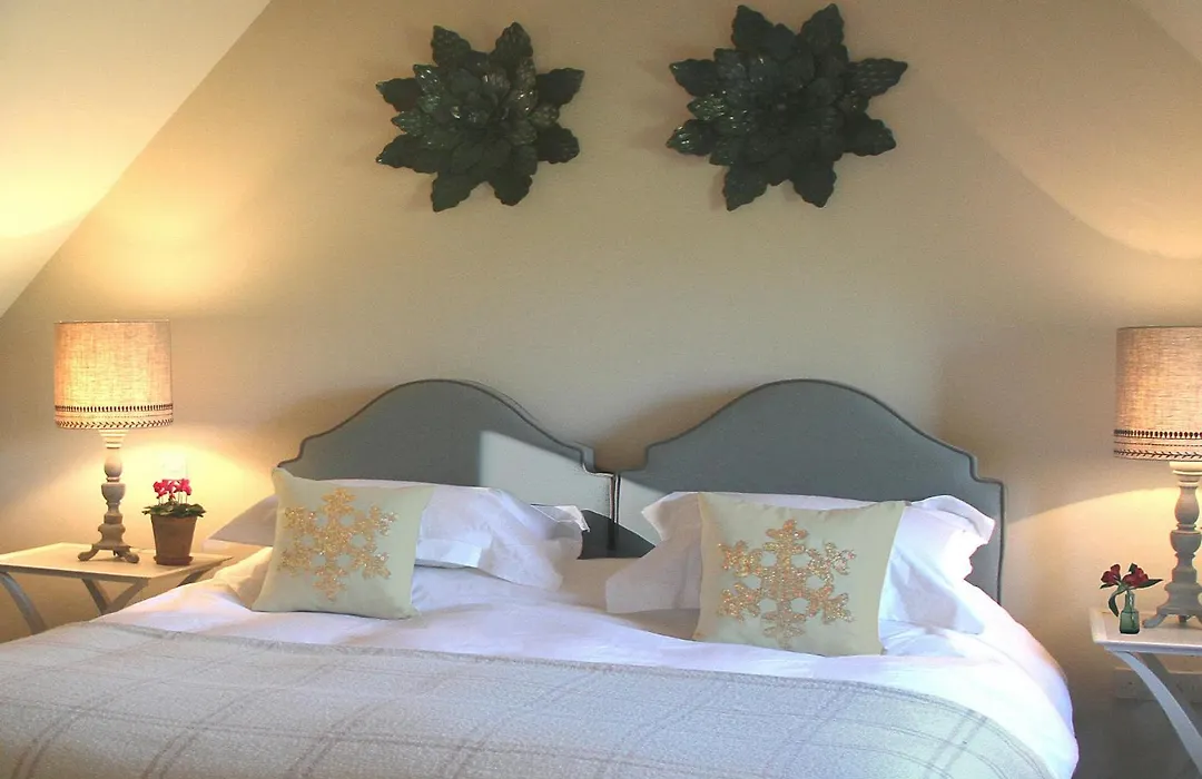 The Swan Inn Swinbrook-1