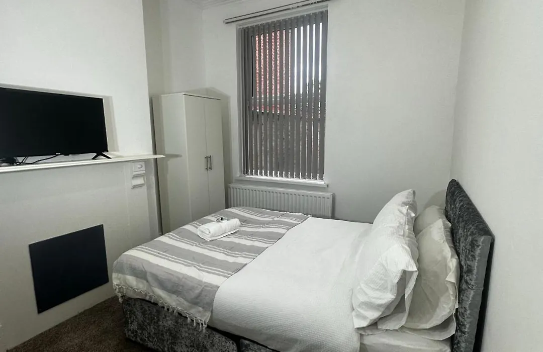 Le Crescent Rooms, Room Stays-1