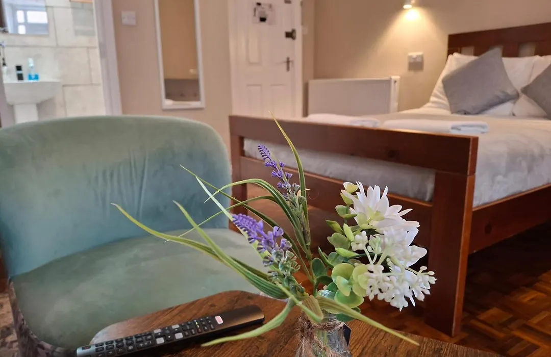 Inn By The Sea, Portsmouth, Parking Ev 22Kw Available-1