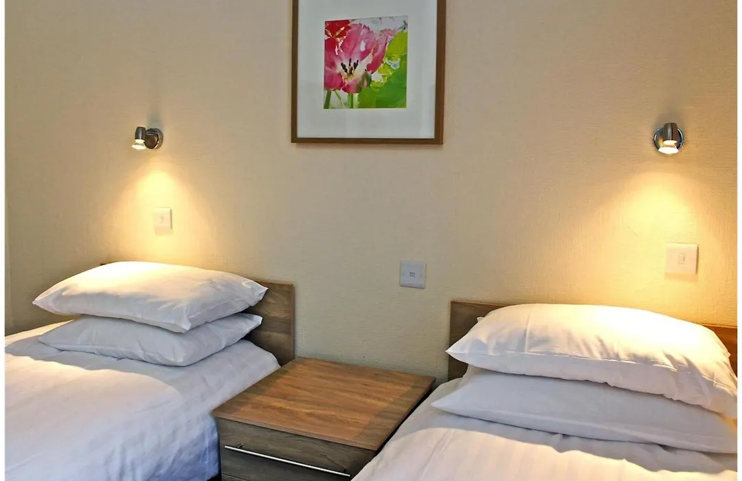 Central Hotel Golders Green-1