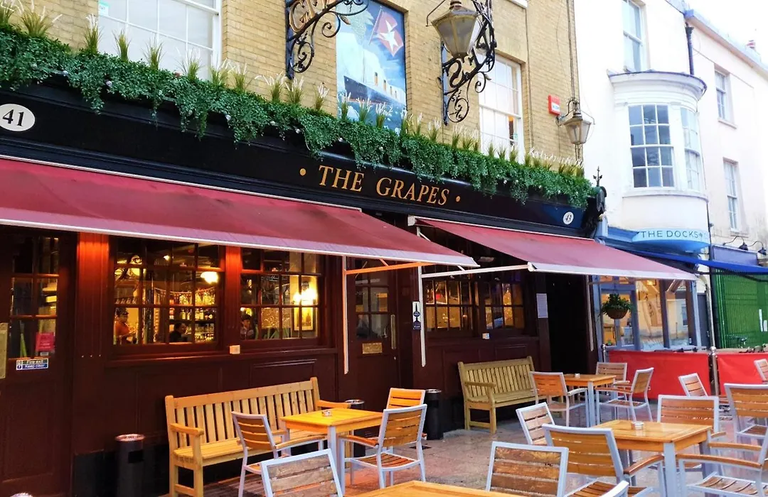 The Grapes-1