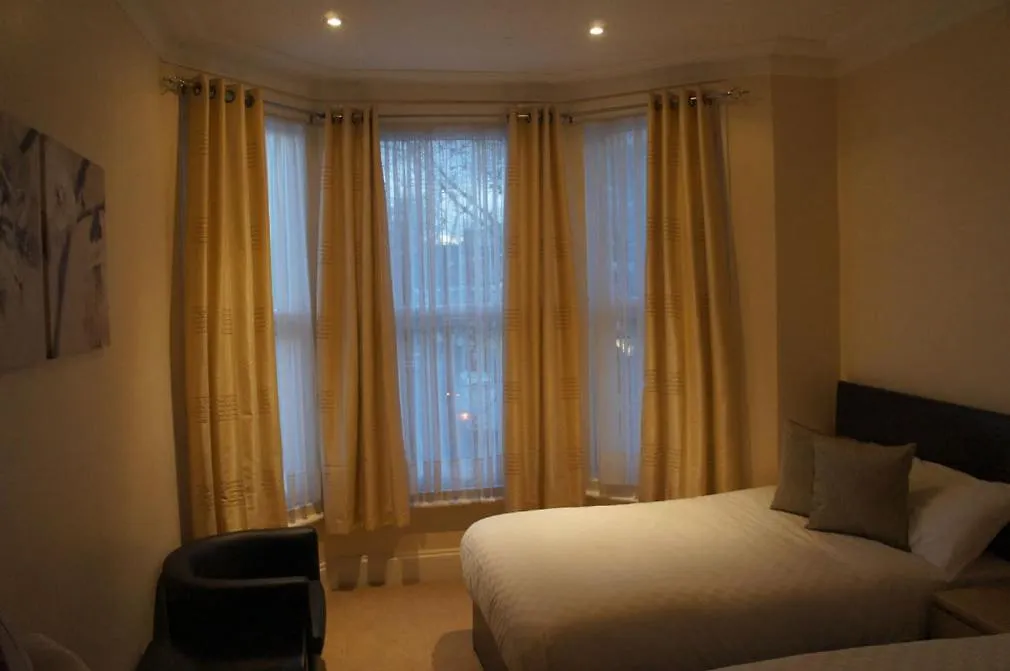 Pearl Hotel London-1