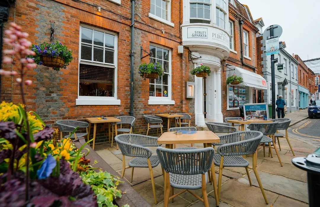 Purchases Restaurant & Accommodation-1