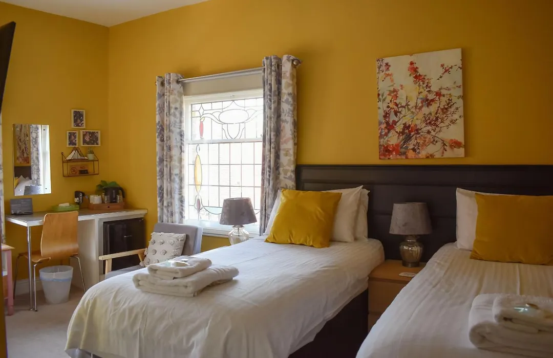 Grosvenor Place Guest House-1