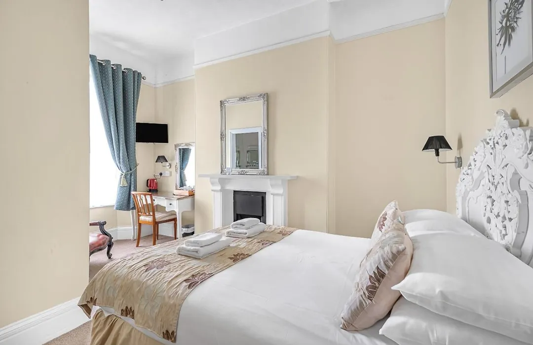 Summerlands Guest House-1
