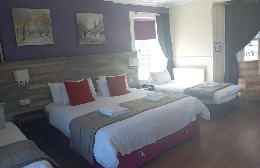 Kinloch Arms Hotel-1
