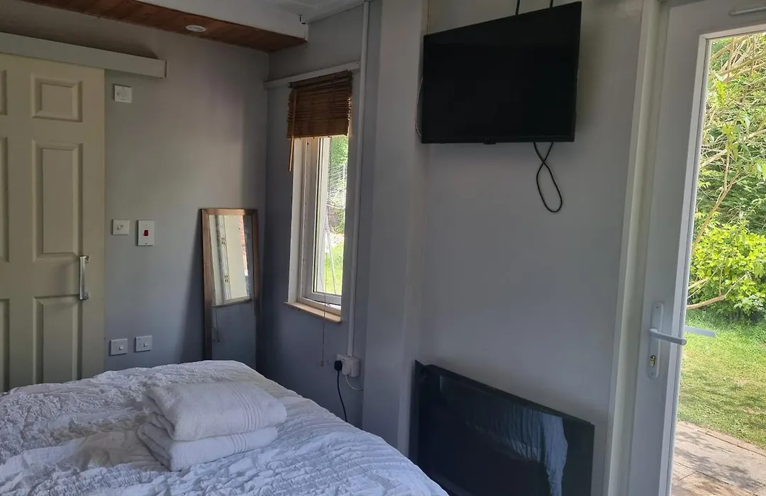 Glebe House, Private Entrance, Free Parking On Drive, Self Check In, Netflix-1