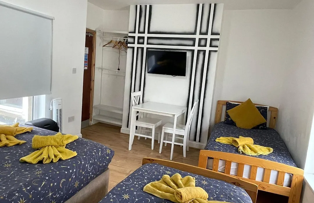 Ariana House Hotel-Families And Couples Only-1