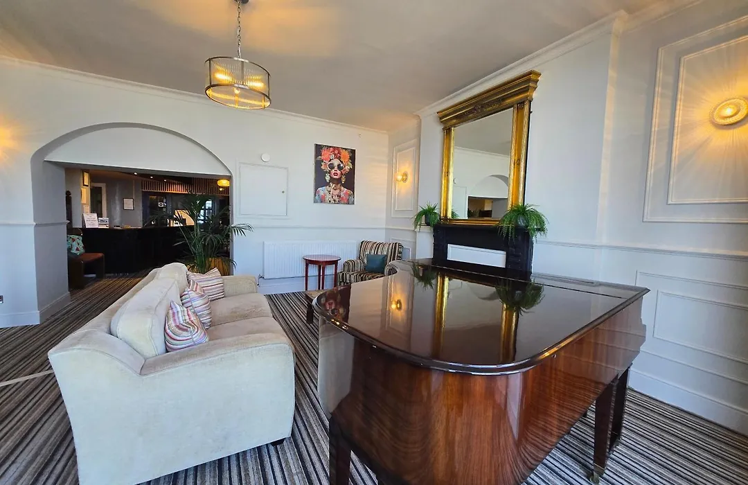 Royal Lion Hotel-1