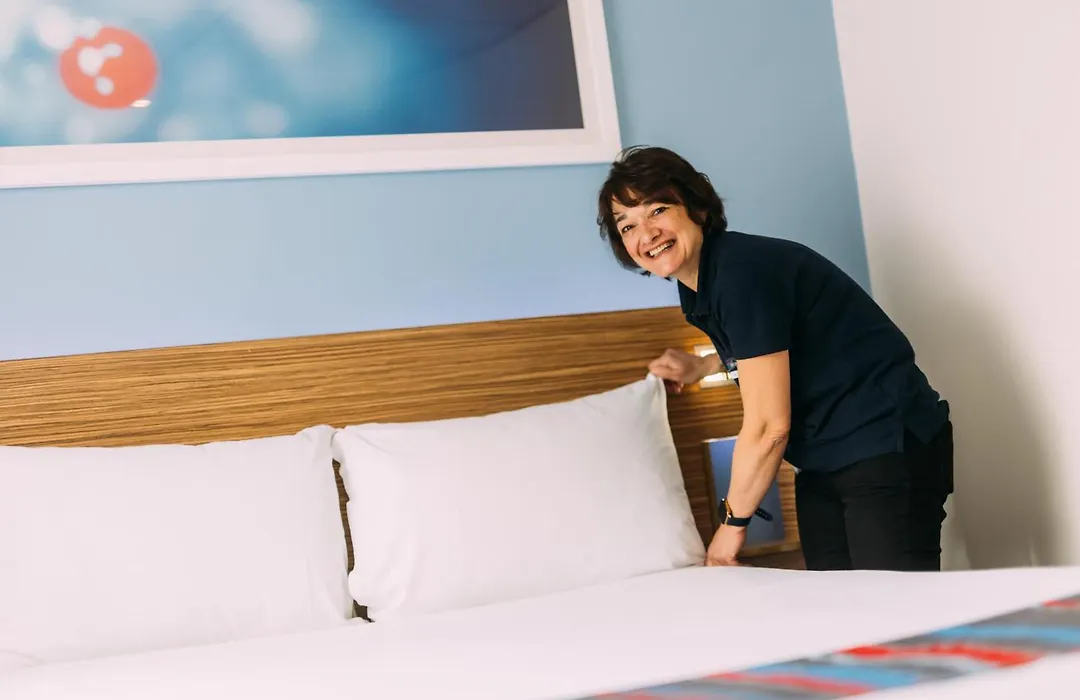 Travelodge Belfast-1