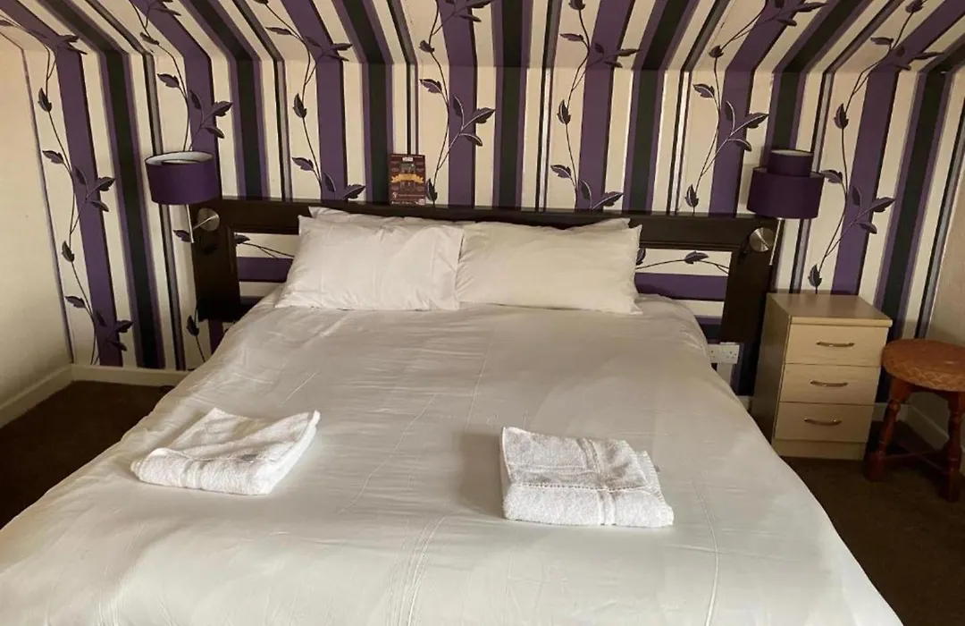 The Arncliff Hotel-1