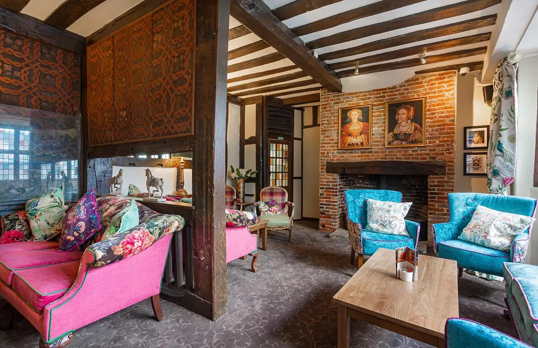 The White Horse Hotel, Romsey, Hampshire - The Coaching Inn Group-1