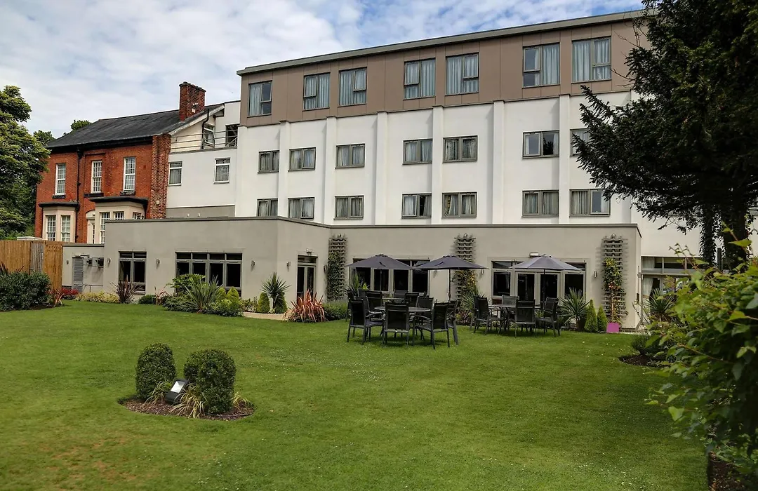 Best Western Plus Pinewood Hotel, Manchester Airport South Handforth-1