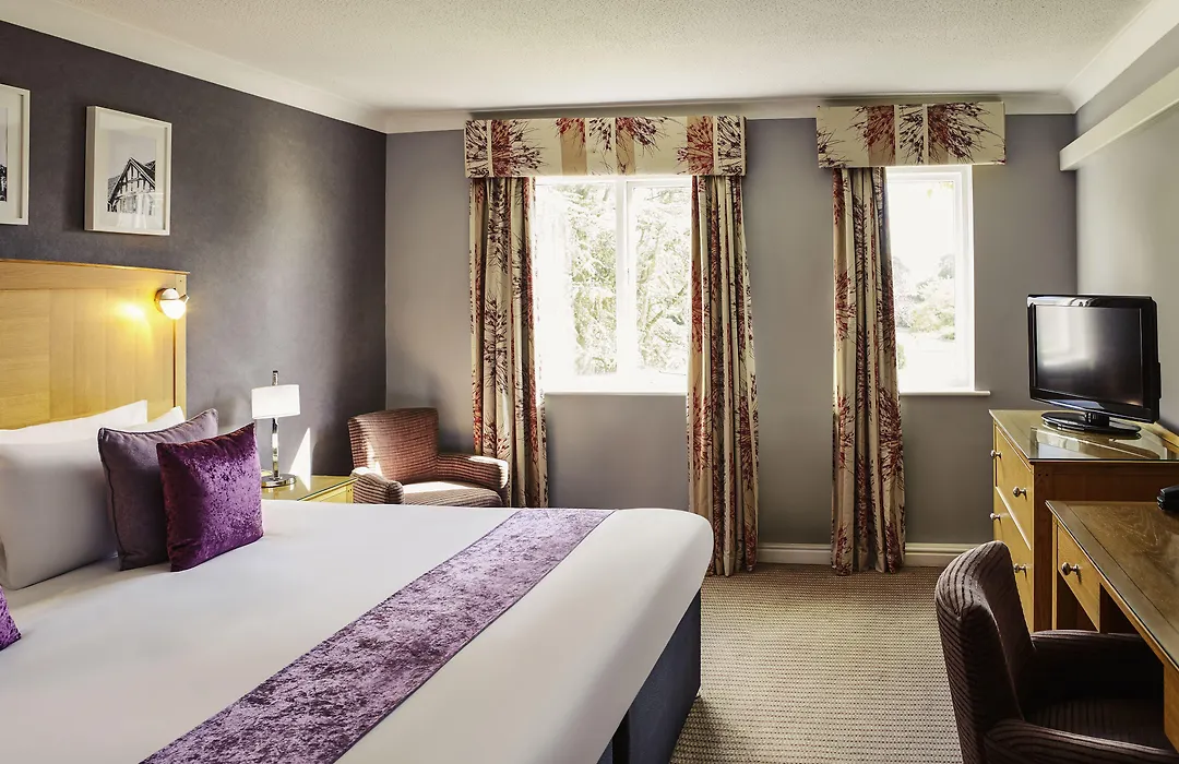 Barons Court Hotel Walsall-1