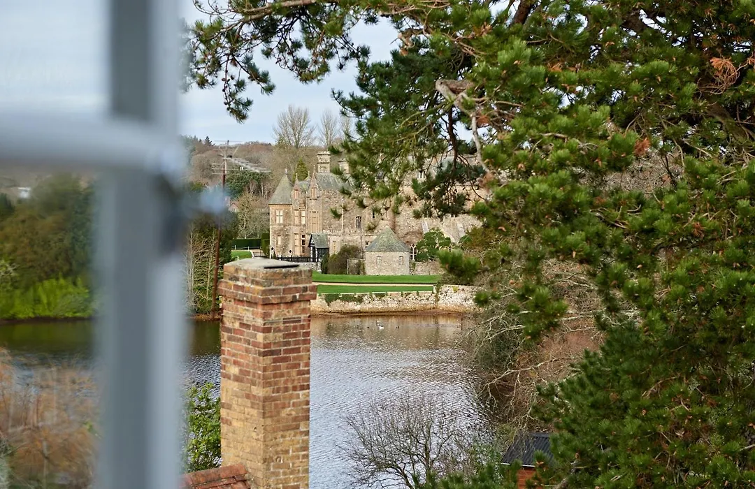 The Montagu Arms-1
