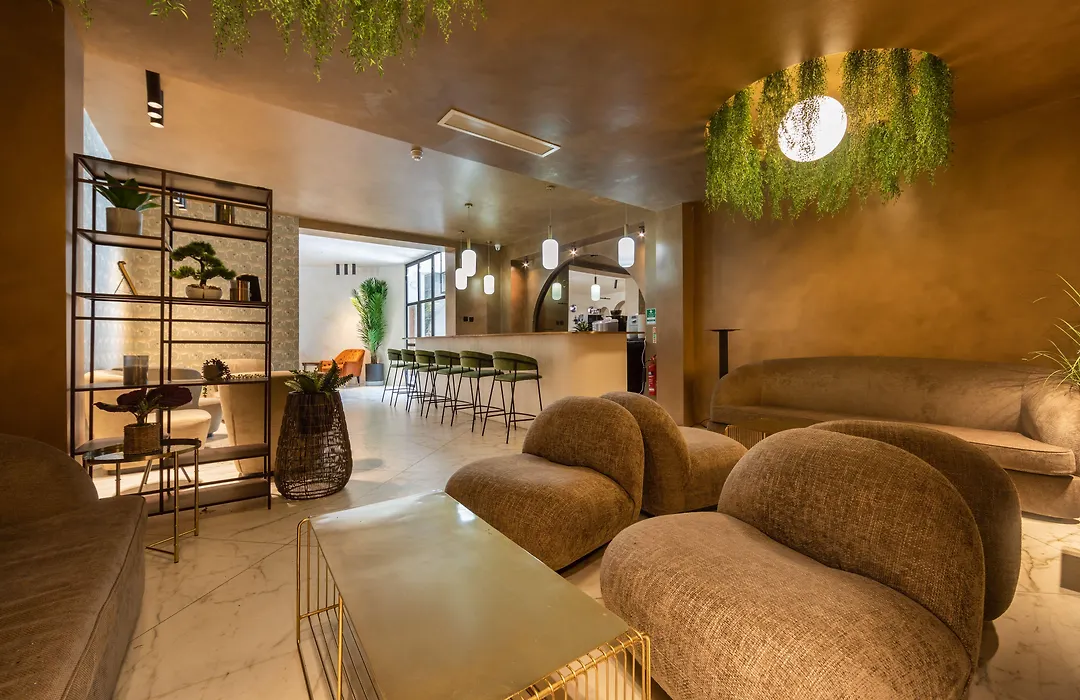 King Solomon Hotel- Golders Green-1