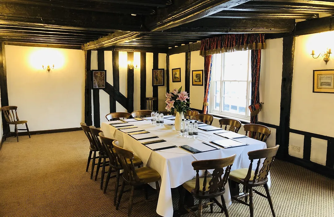 Brook Red Lion Hotel-1