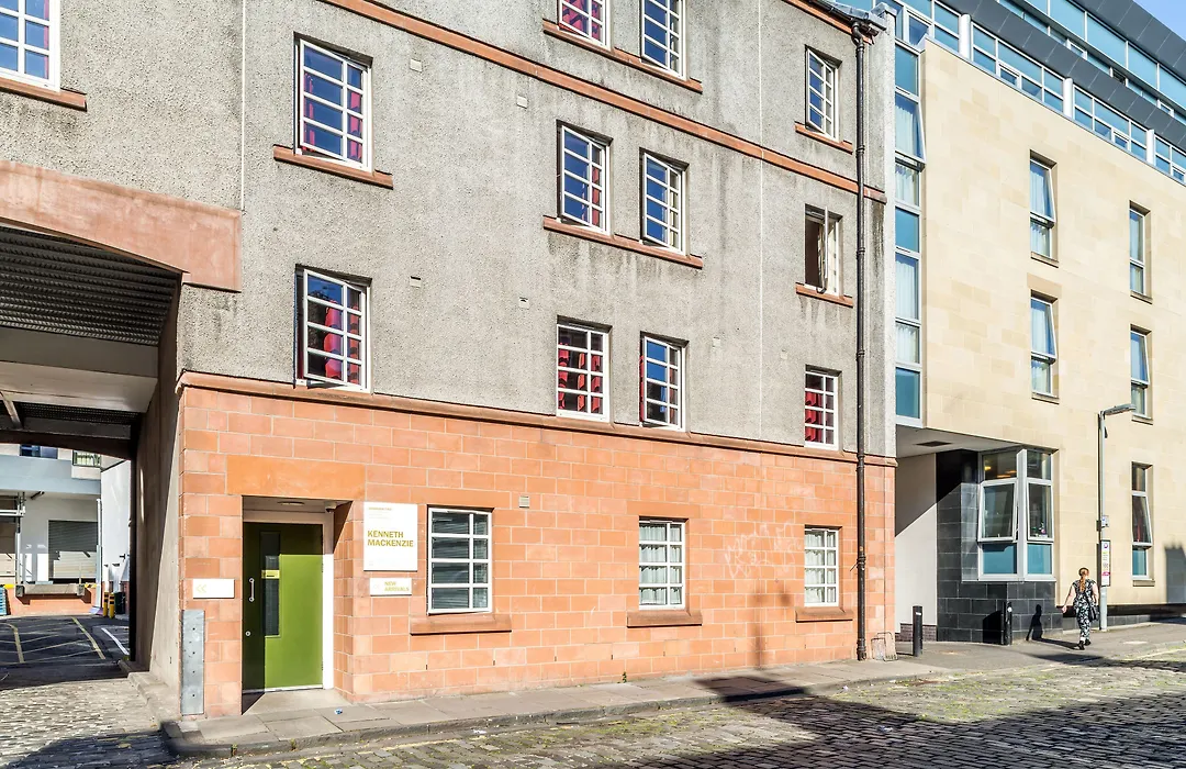 Km Hotel-1