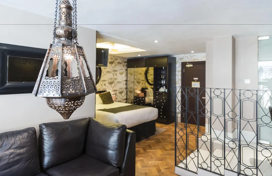 Le Monde Hotel-1