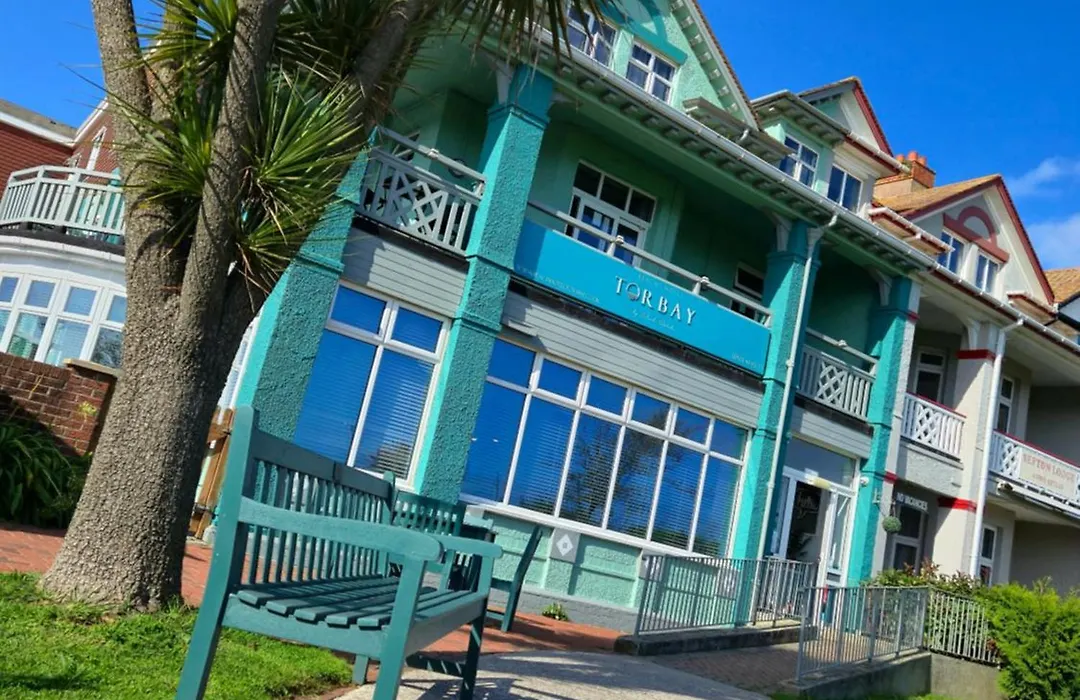Beach Hotel Torbay B&B-1