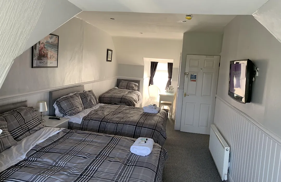 Cara Guesthouse-1