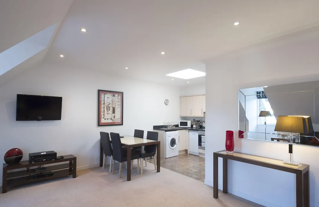 Fountain Court Apartments - Grove Executive-1