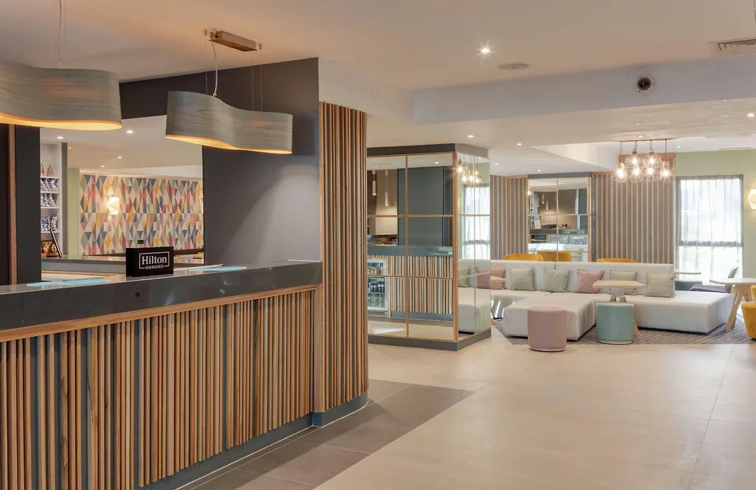 Hampton By Hilton Corby-1
