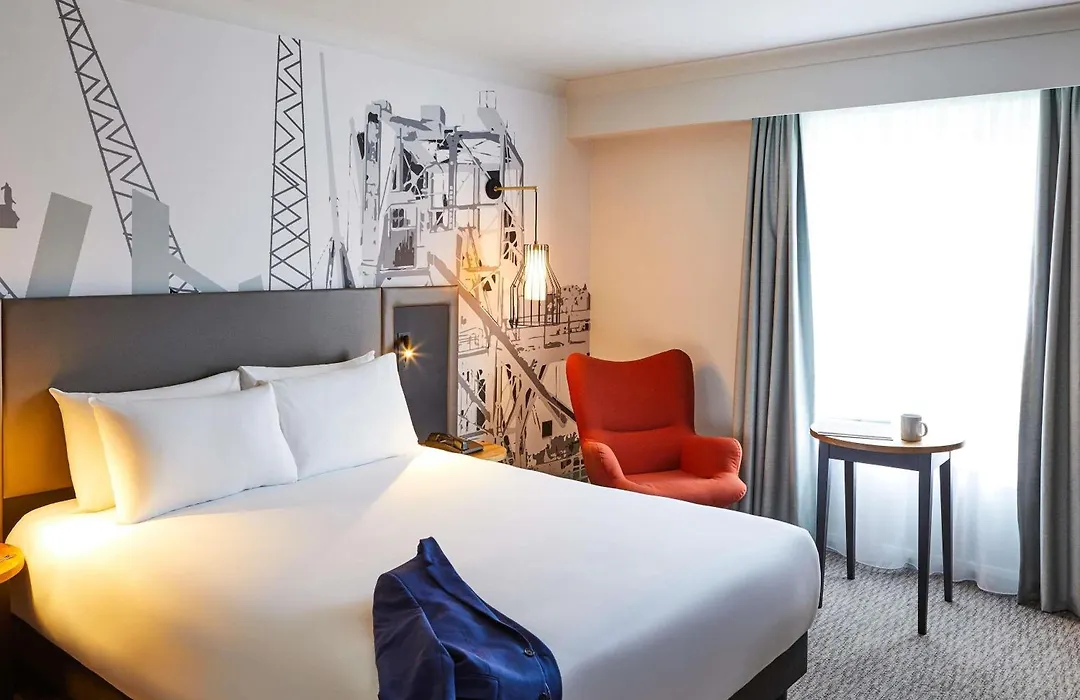 Mercure Cardiff-1