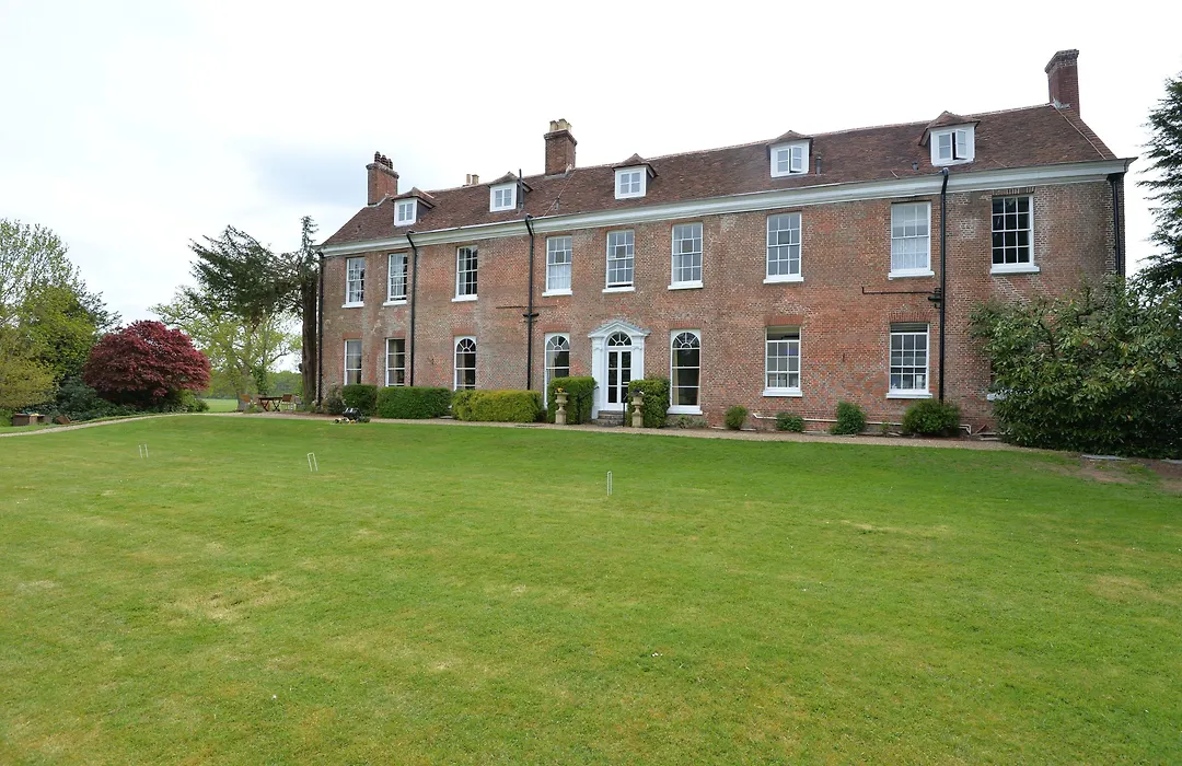 New Park Manor Hotel-1