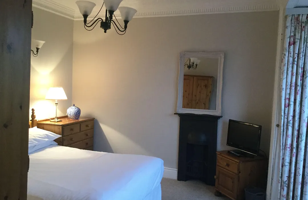 Llwyn Country House-1