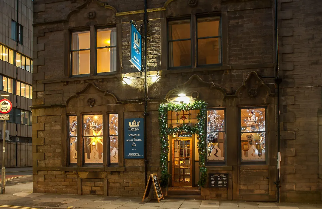The Royal Hotel And Bar-1